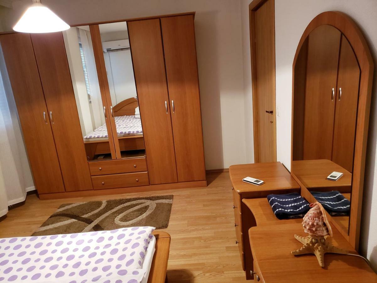 Апартаменты Welcoming In Prishtina Приштина Экстерьер фото